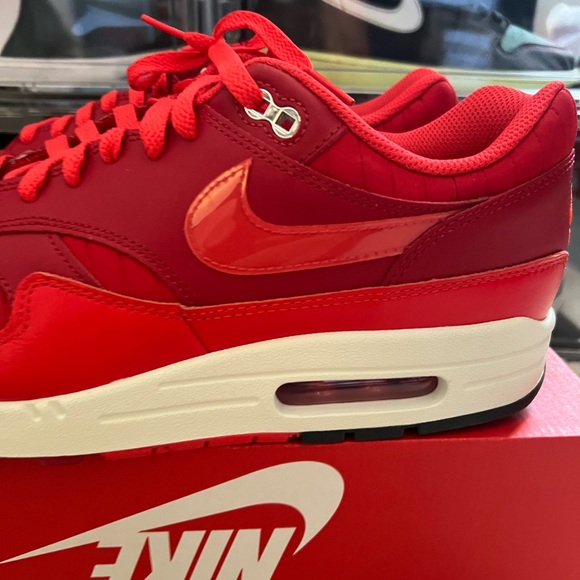 Brand New Nike Air Max 1 Gym Red University Red HQ3607-687 Men's Size 11.5 - Picture 2 of 8